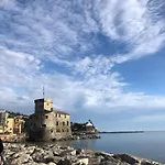 Apartamento In Rapallo
